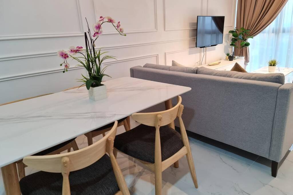 Mizrai Troika Homestay With Kota Bharu City View 외부 사진